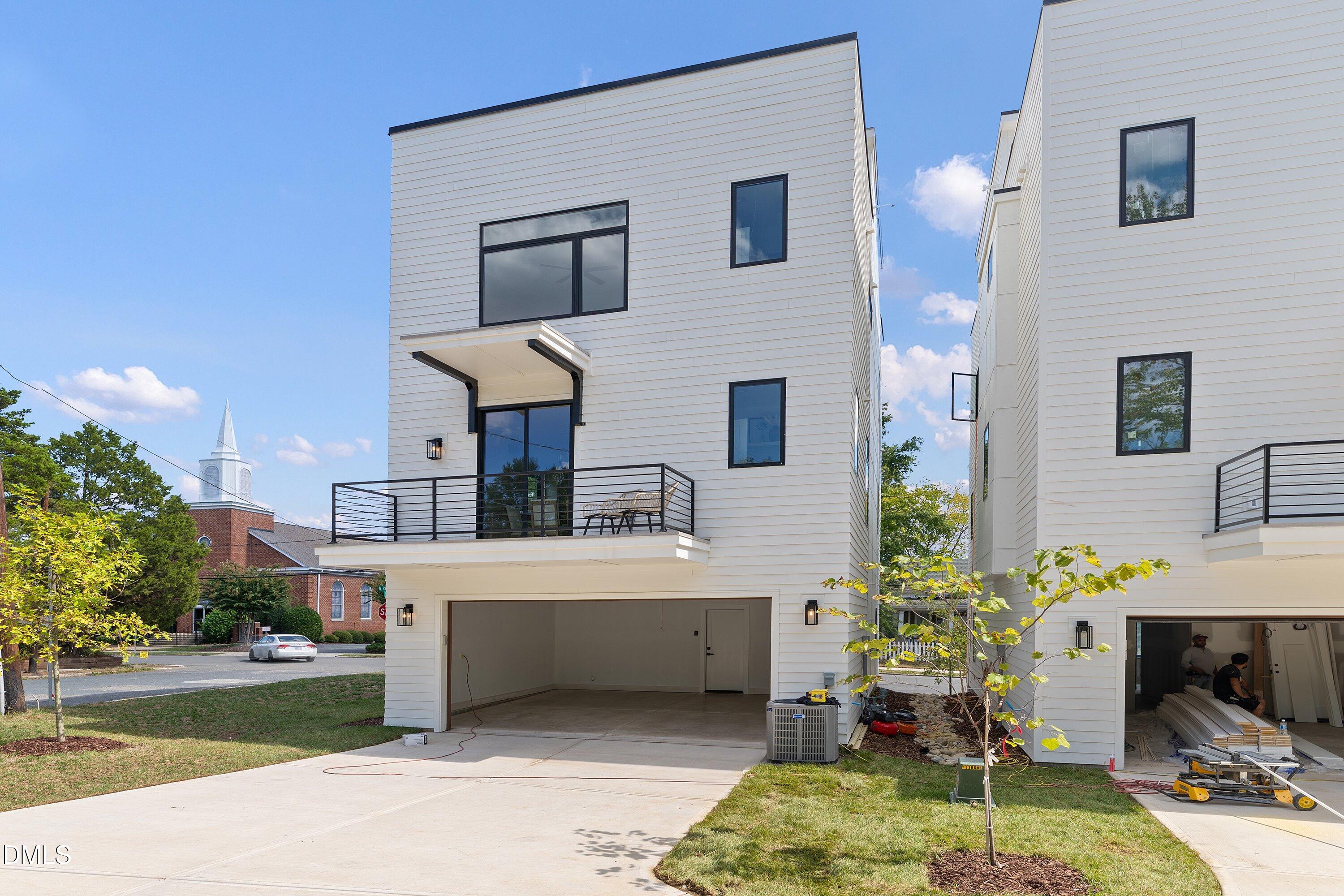 813 N Roxboro Street