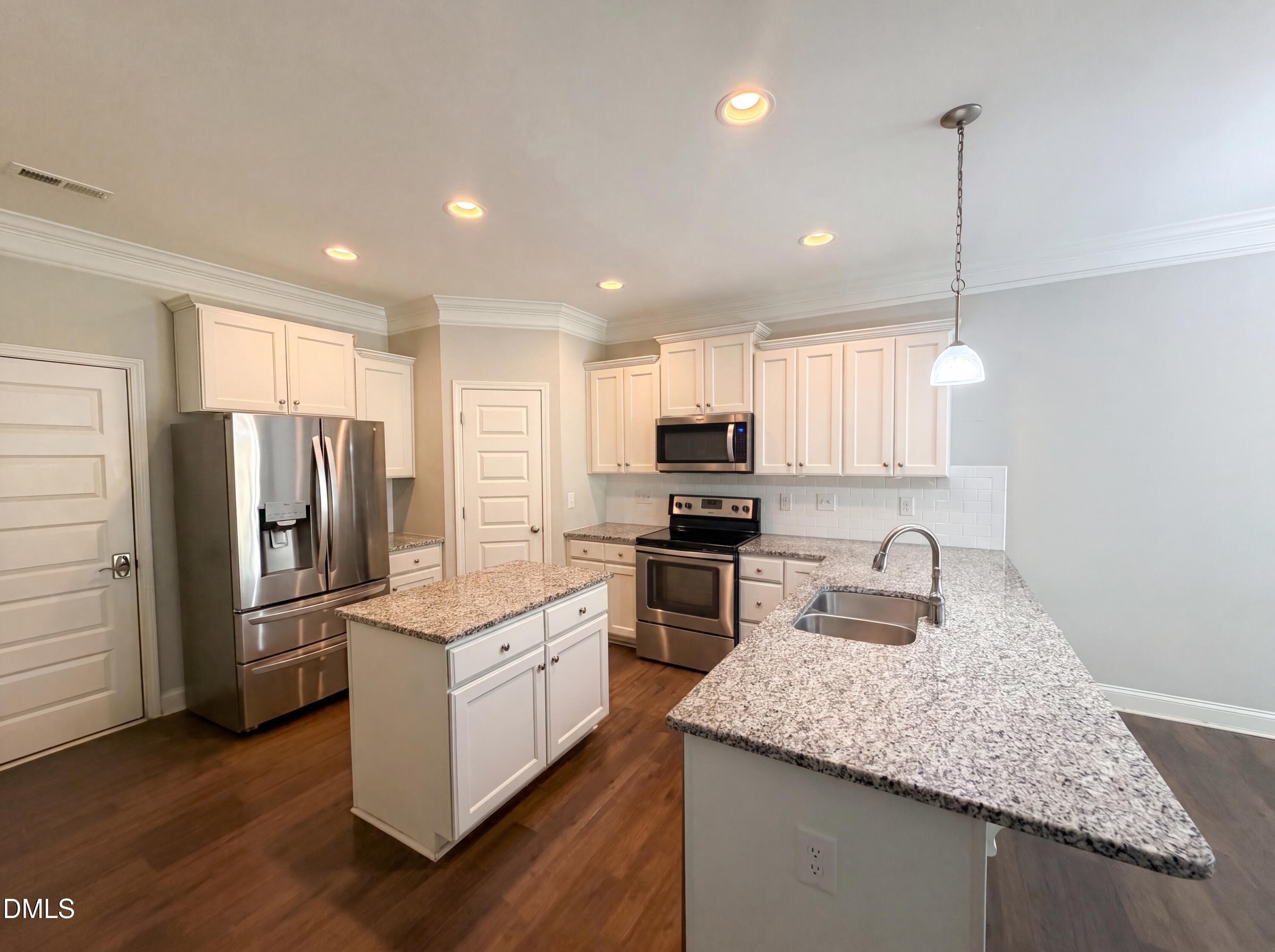 2137 Emerald Lane