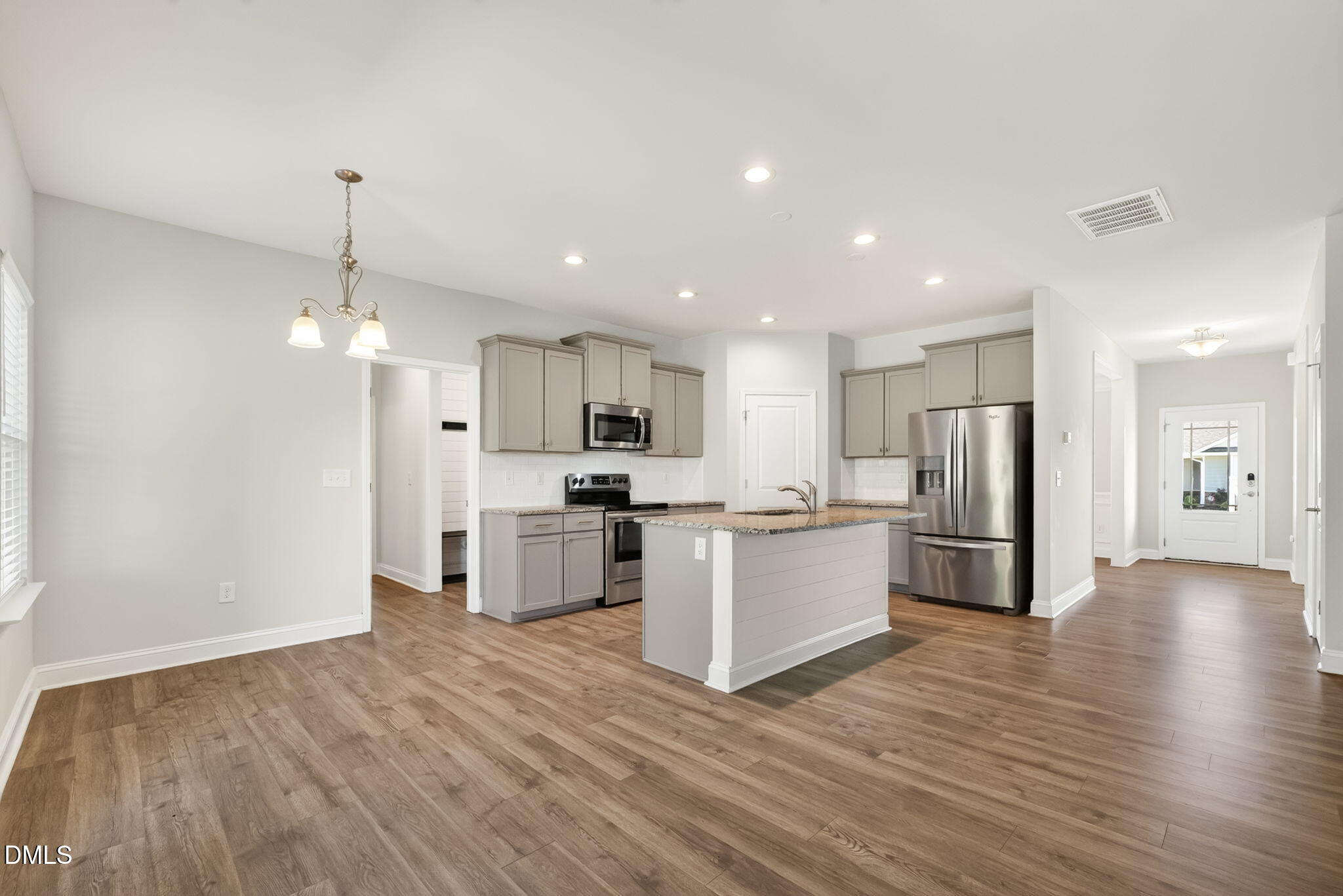 60 Newport Landing