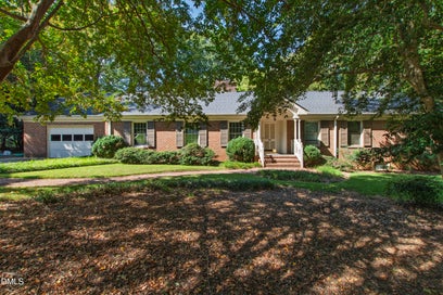 3705 Stonehaven Drive Raleigh NC 27609