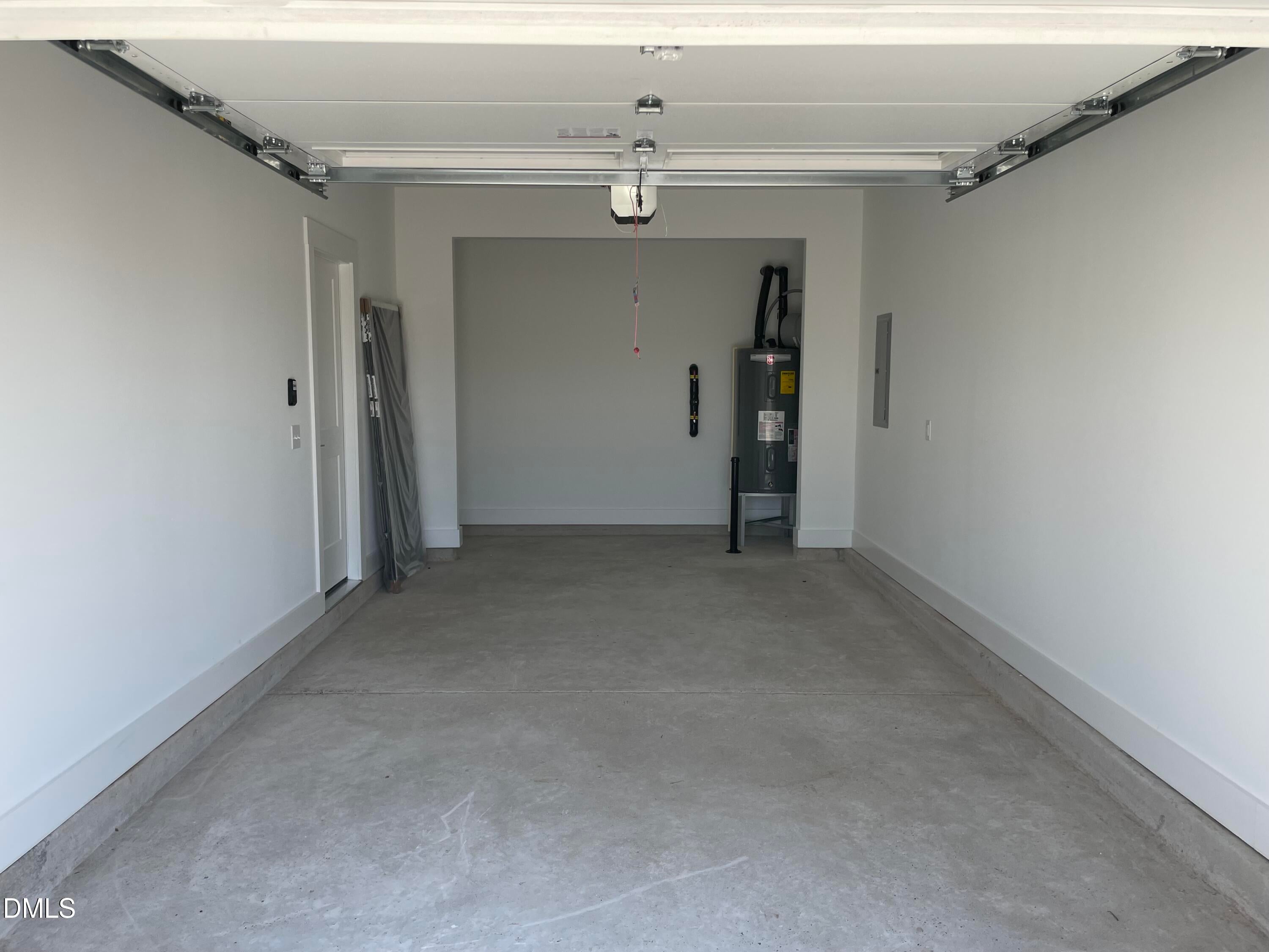 800 Portia Way