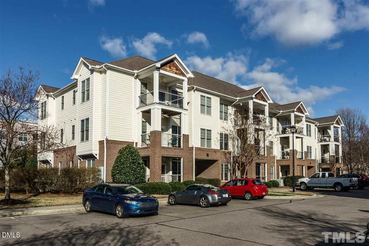 800 Moratuck Drive 206