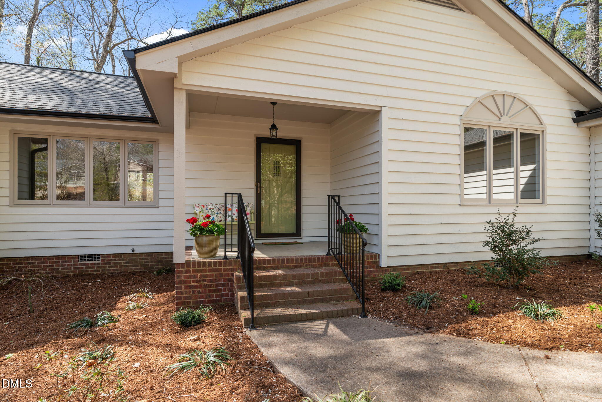 512 Argyll Drive