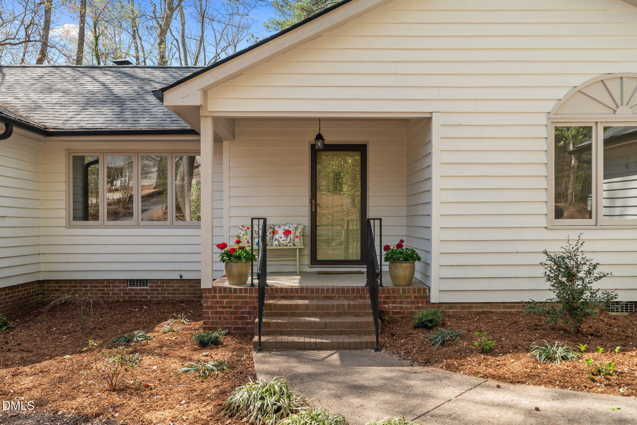 512 Argyll Drive