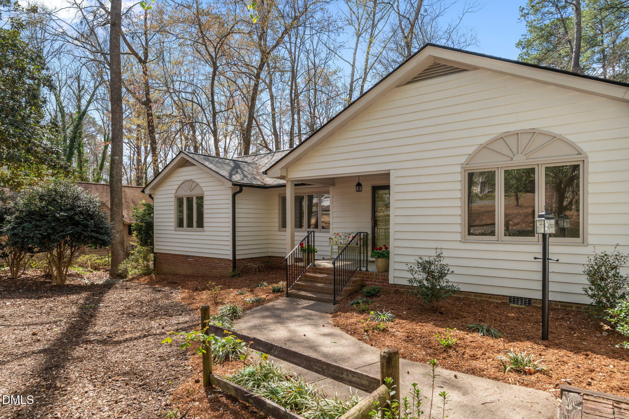 512 Argyll Drive