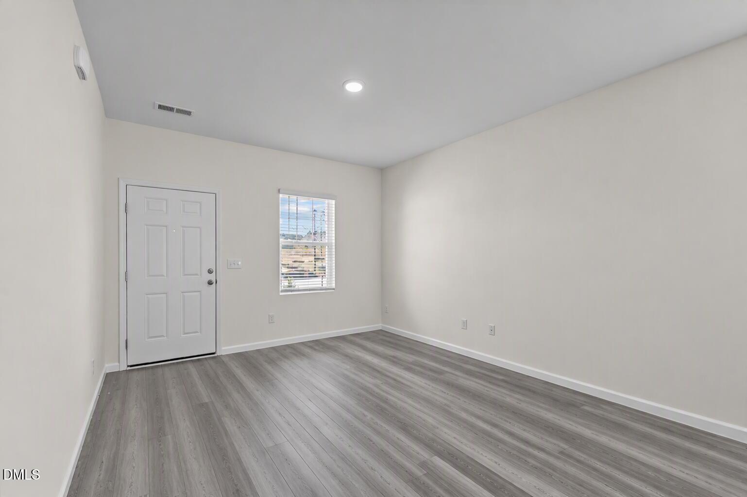 1438 Centerview Drive