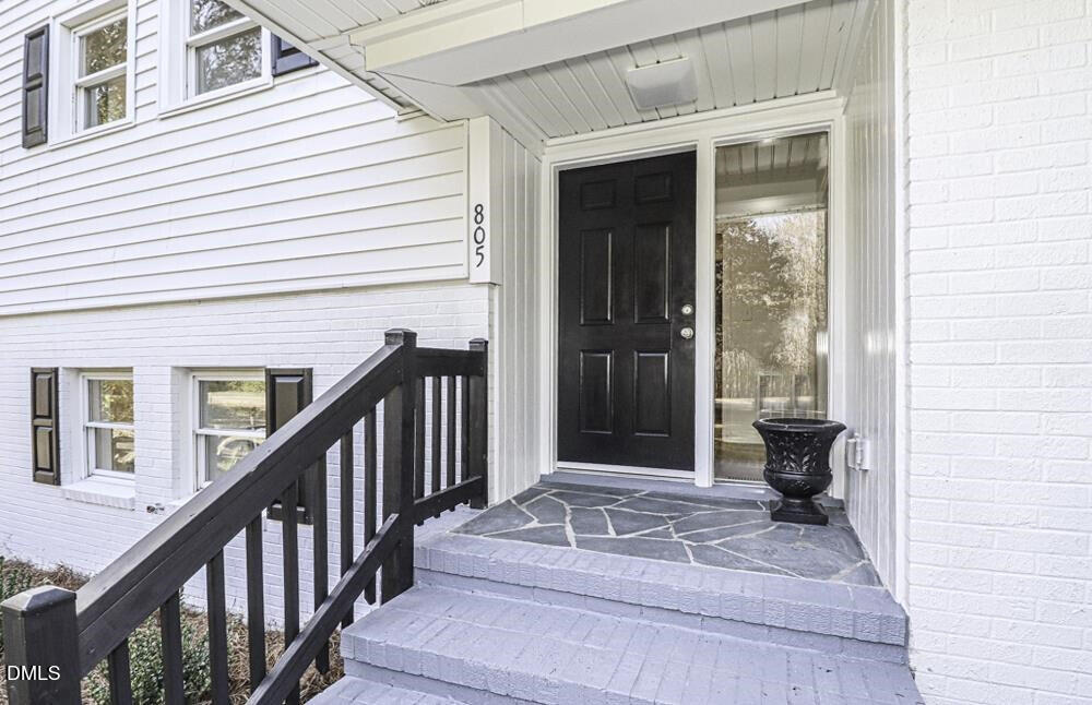 805 River Road