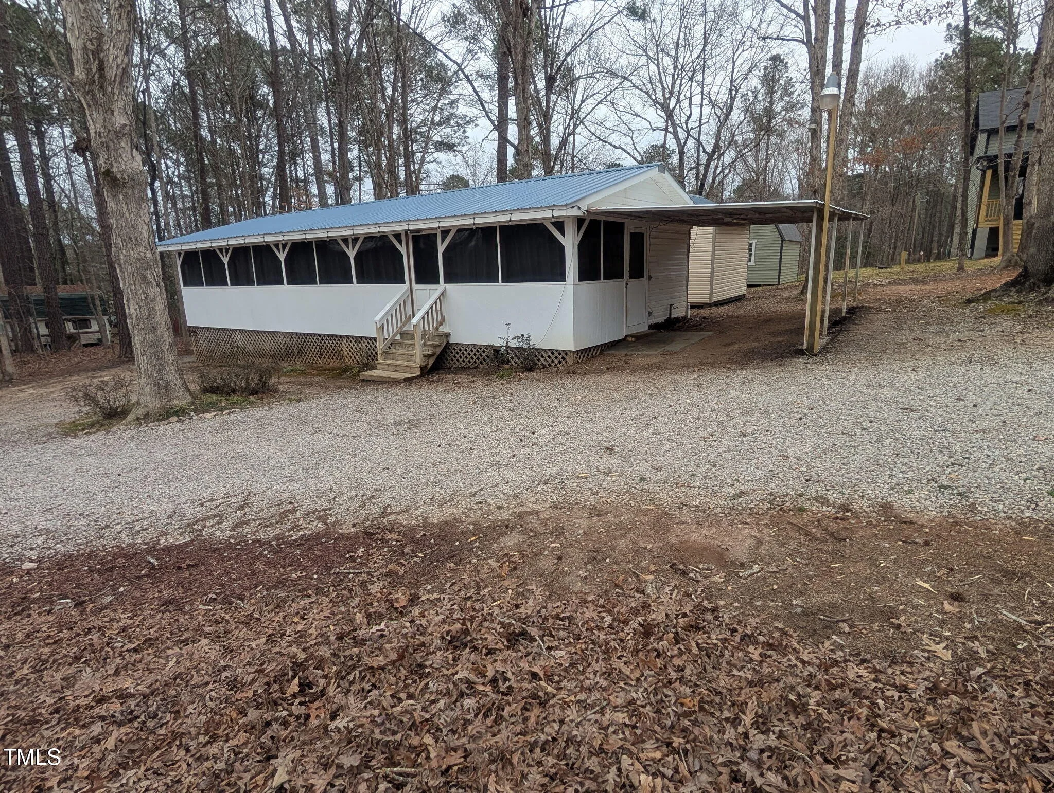 122 Tomahawk Drive