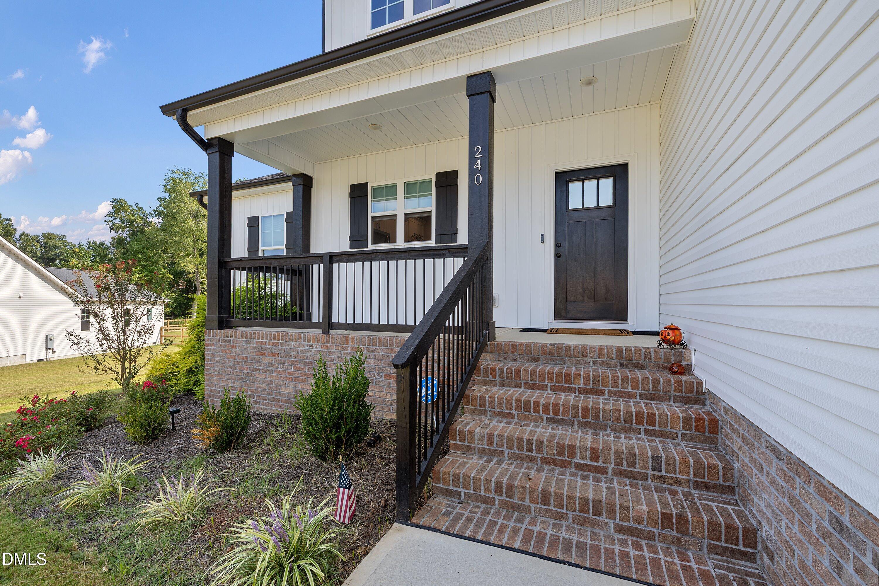 240 Sourgum Court