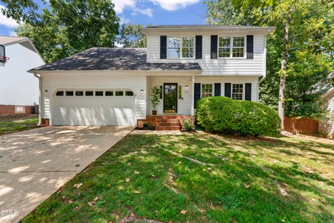 Photo of 113 Arlington Ridge Ridge, Cary, NC 27513 (MLS # 10190470)