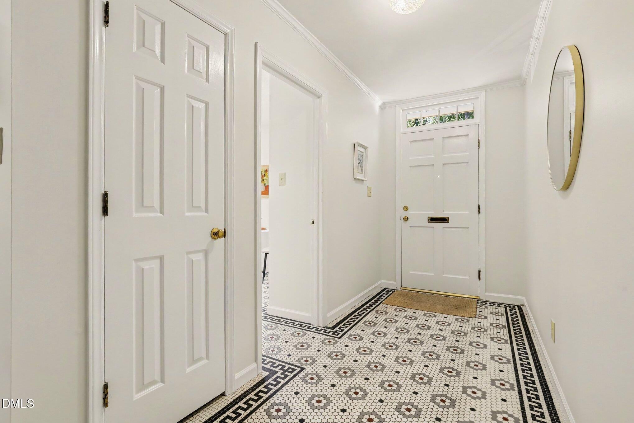 318 Mccauley Street 5