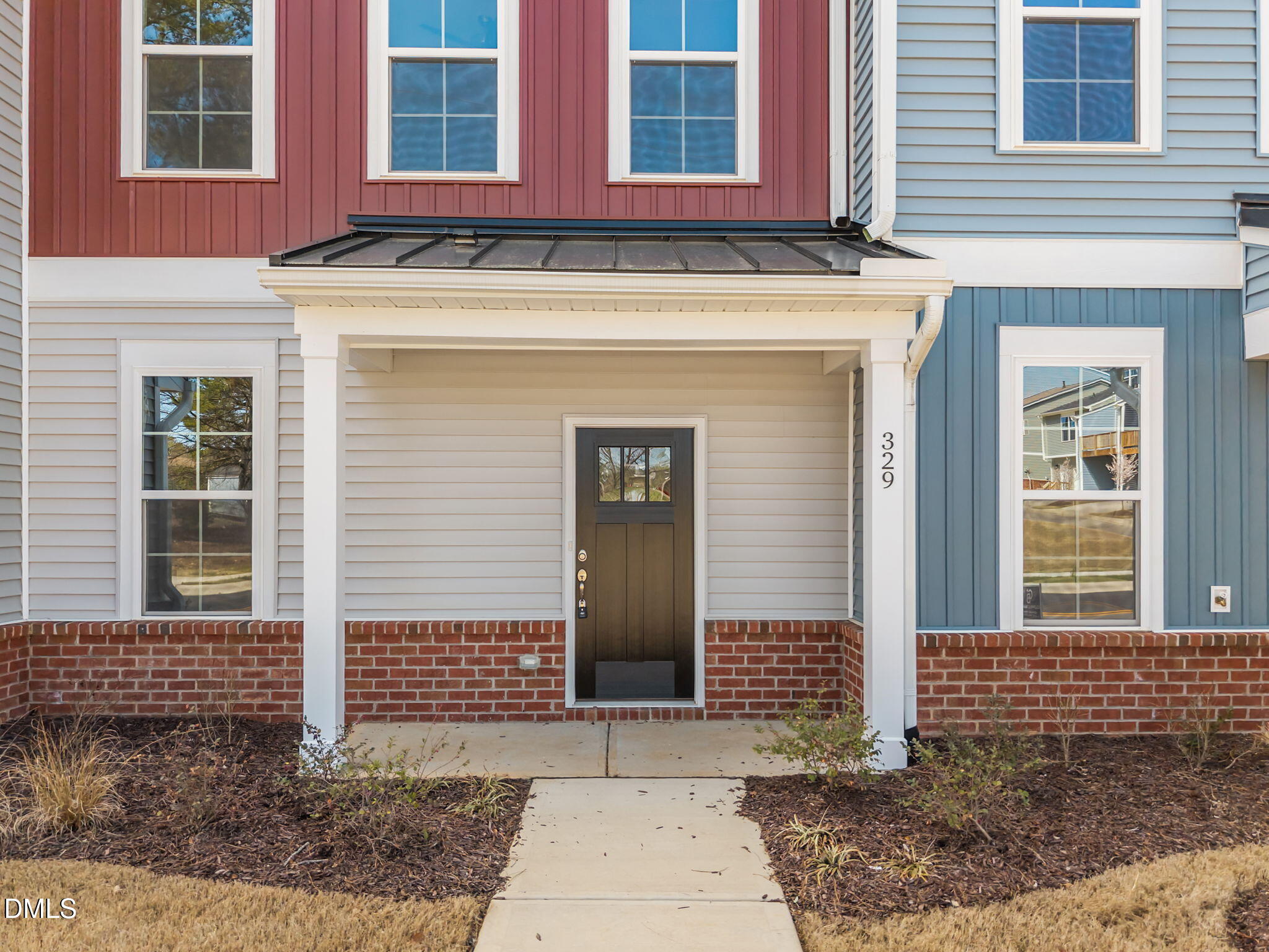 329 Parker Street 19