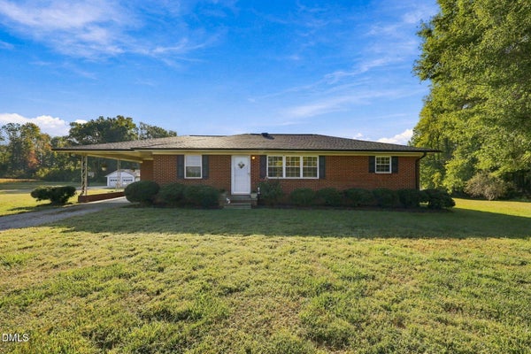 1491 UNION RIDGE RD, BURLINGTON, NC 27217 - Image e734138aae9a7e98c531bbe3fca7c22d/4114975631