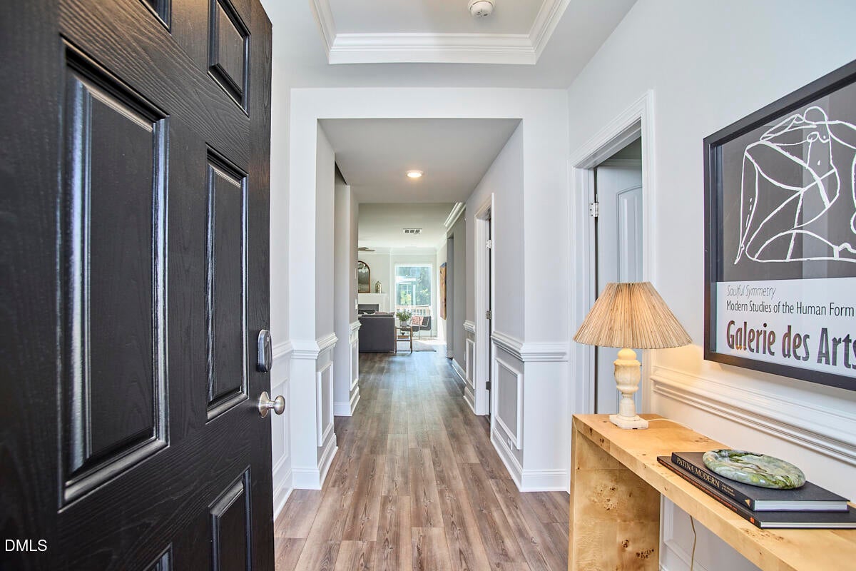 513 Hampton Crest Court