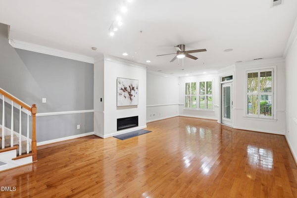 305 PRESQUE ISLE LN BLDG 300, CHAPEL HILL, NC 27514 - Image e7b5190031dca524abc4d627872c2959/2225544011