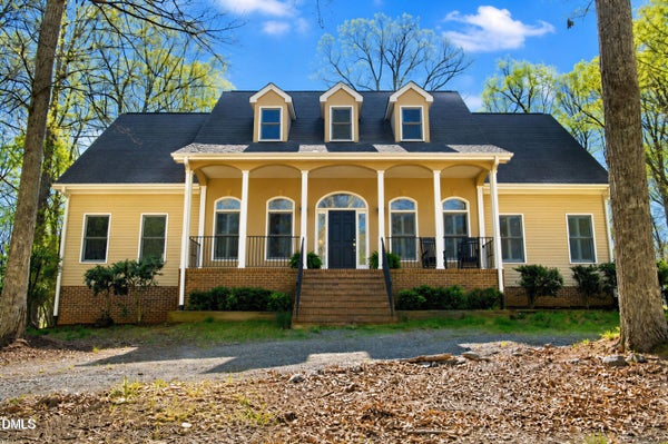 2205 SANFORD LN, HILLSBOROUGH, NC 27278 - Image e8587caa50509c99174645e2bd6a2a42/1243595453