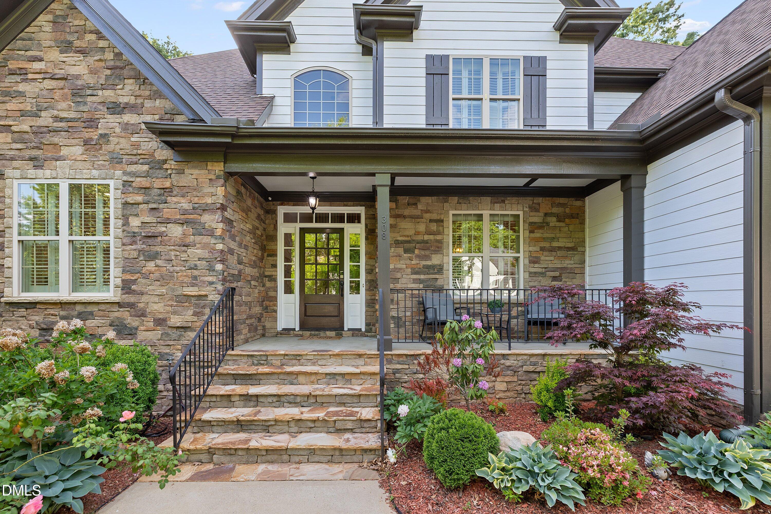 308 Stearns Way