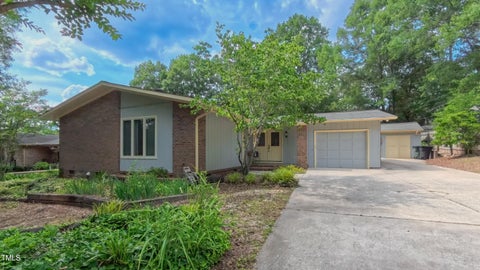 Photo for 1815 Hawthorne Lane