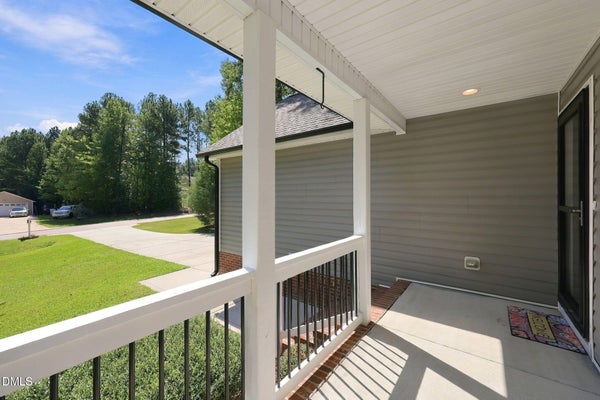2557 WINDING CREEK LN, FRANKLINTON, NC 27525 - Image e93bc968913d3cb0a66f276a33e8fc40/2881990821