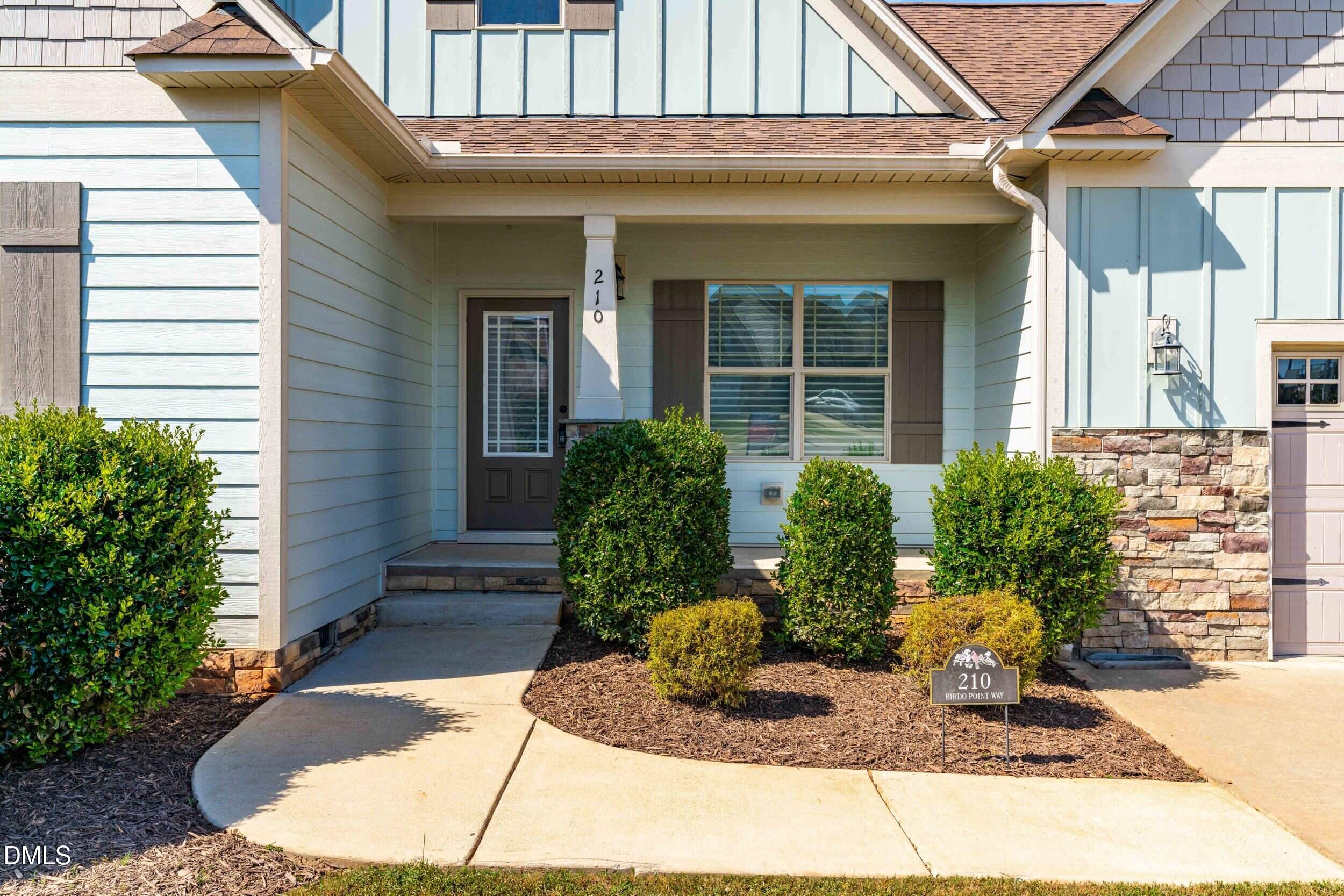 210 Birdo Pt Way