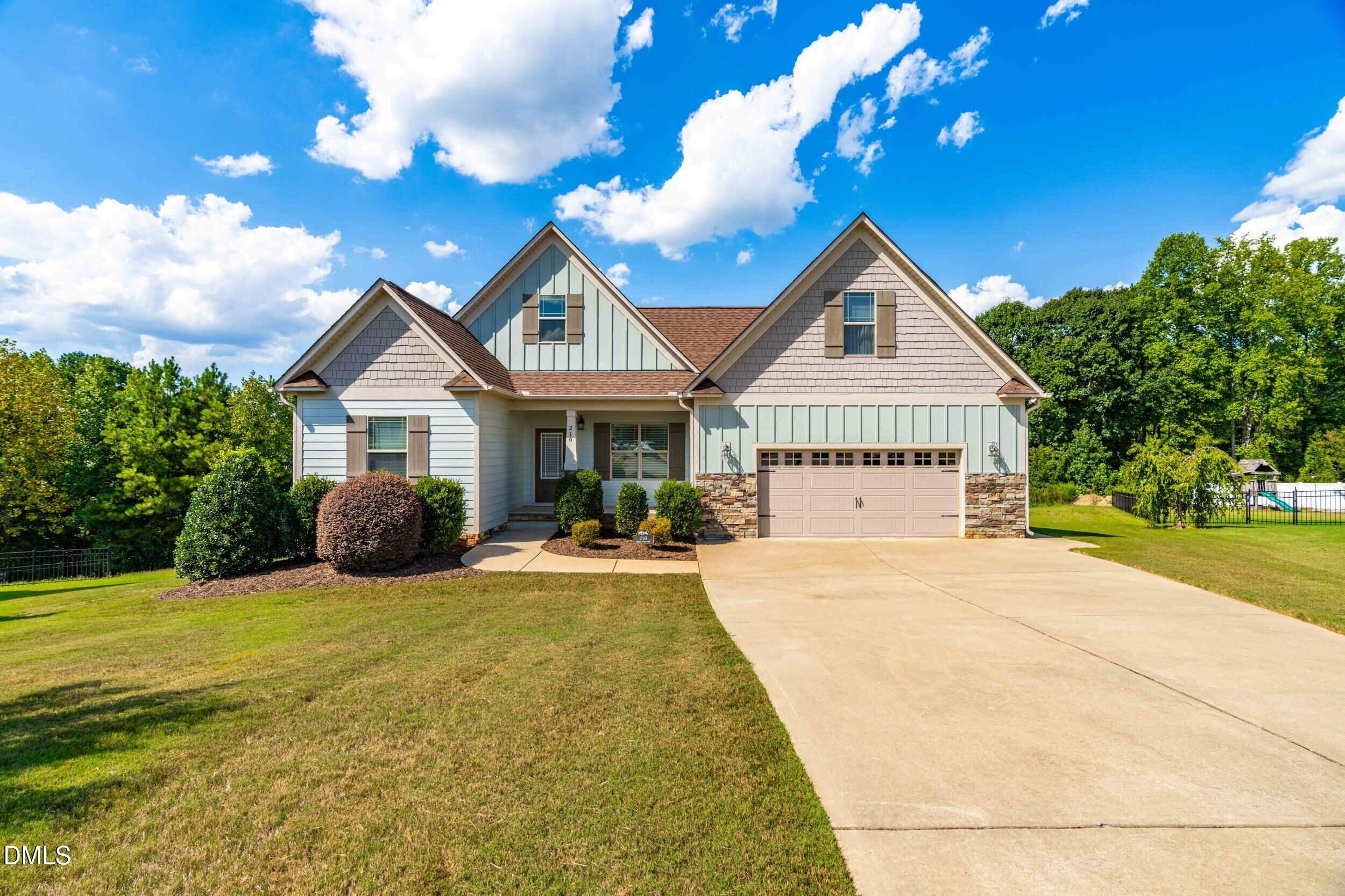 210 Birdo Pt Way
