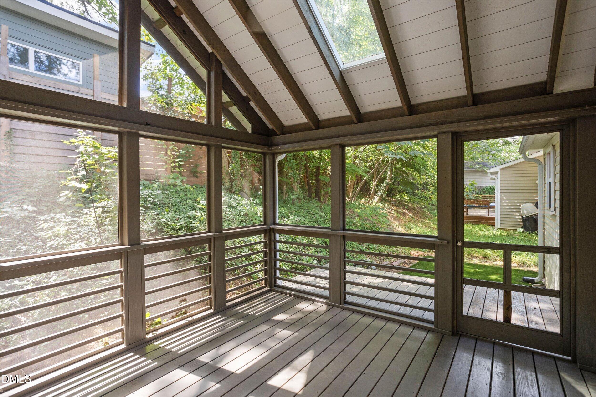 552 Moseley Lane