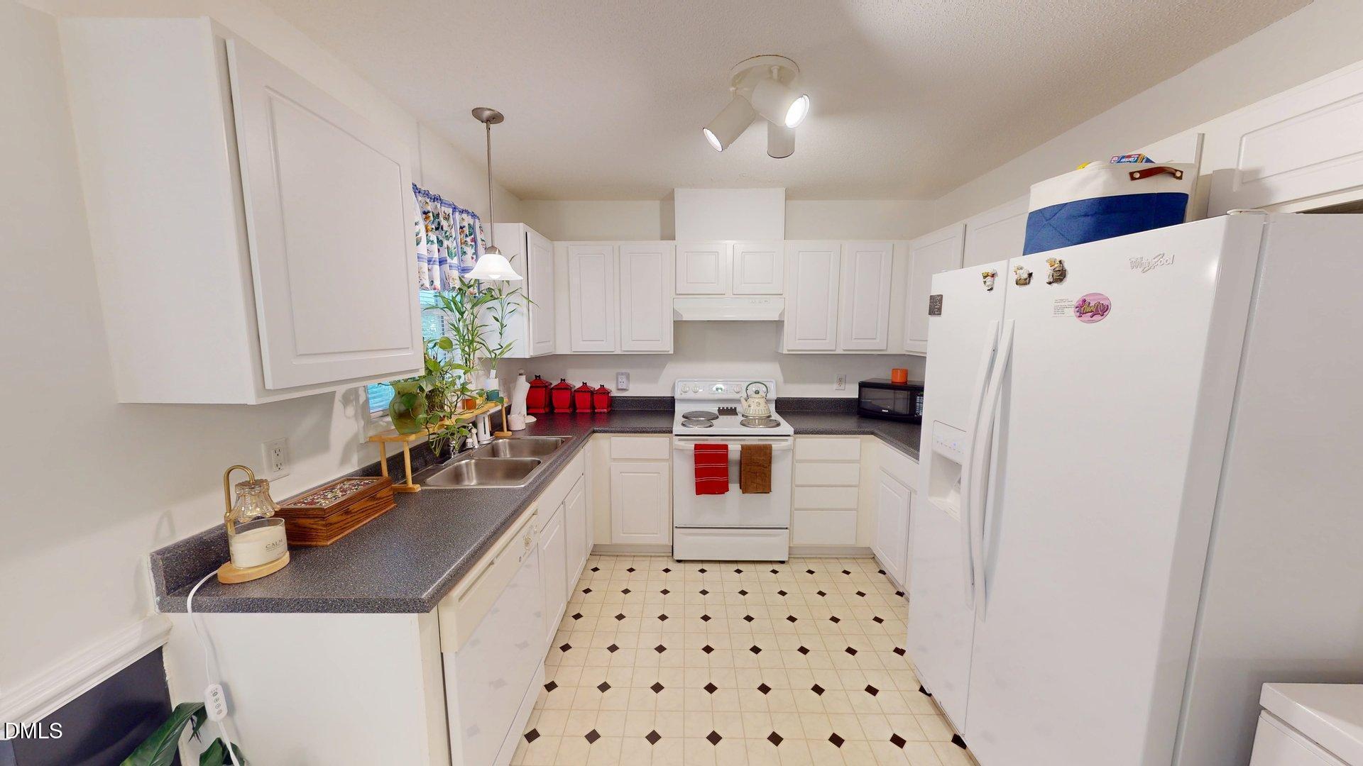 2004 Ballston Place