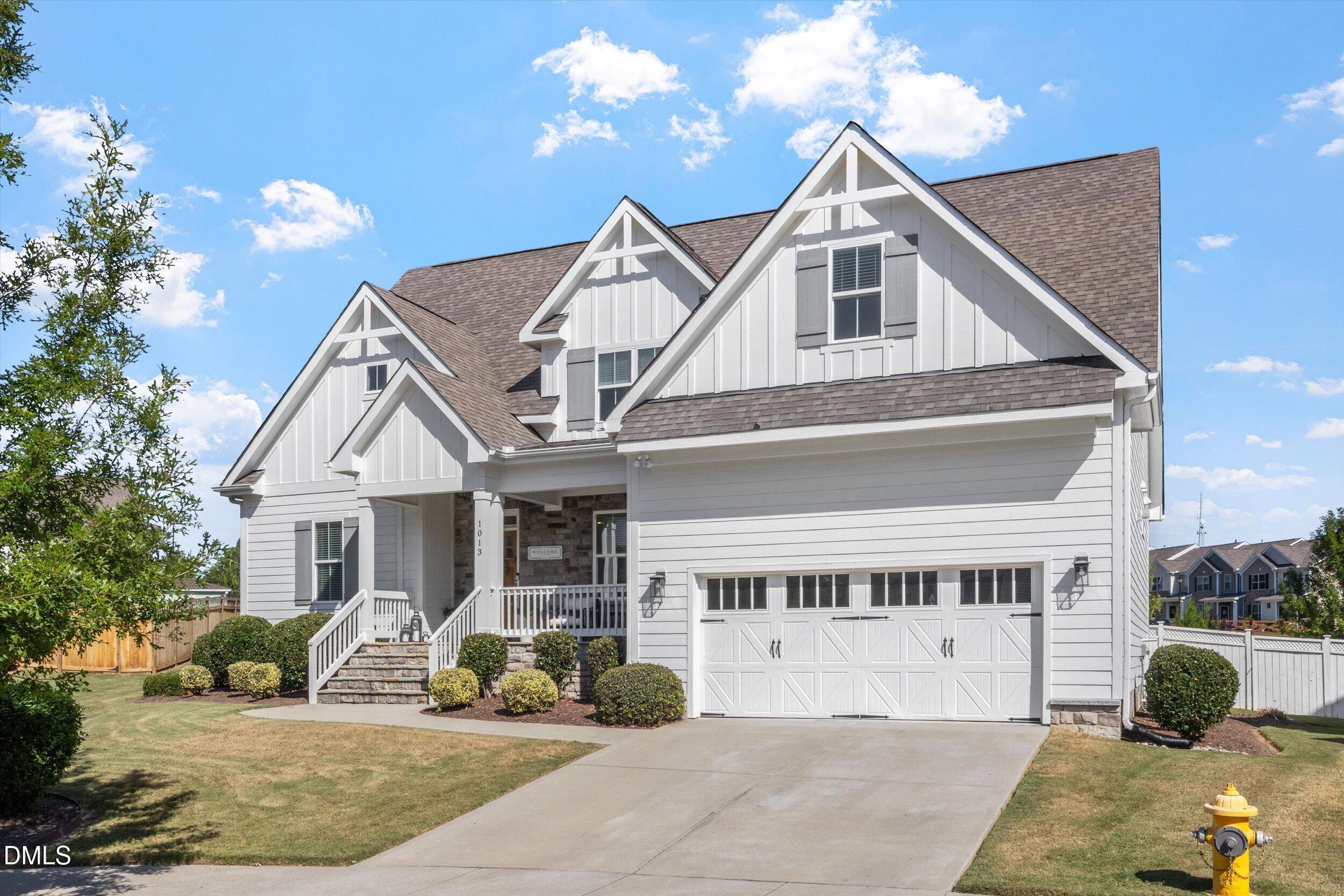 1013 Goldfinch Nest Court