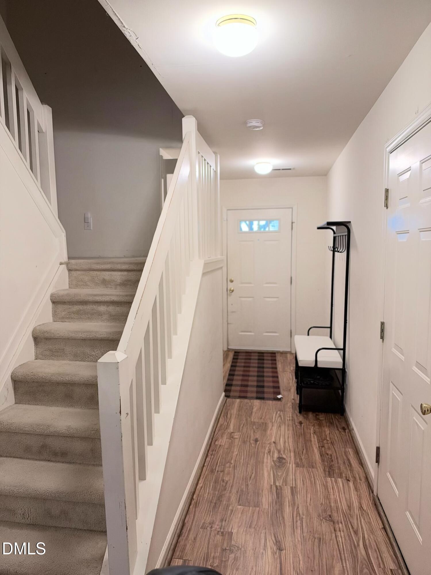 807 Creek Crossing Trail