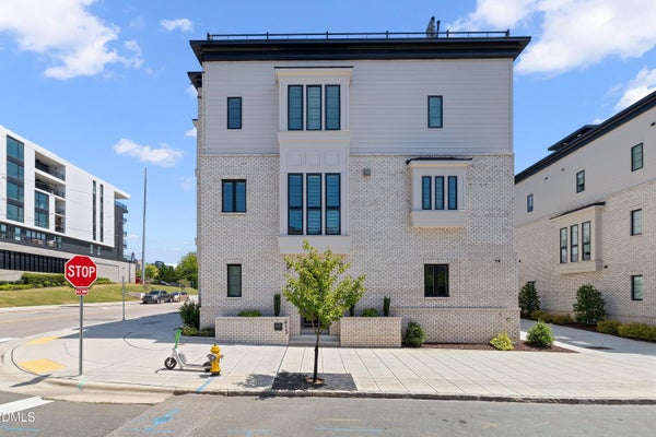 413 W LENOIR ST, RALEIGH, NC 27601 - Image eba6a0036af5d032ae4534e993c8e529/3201506900
