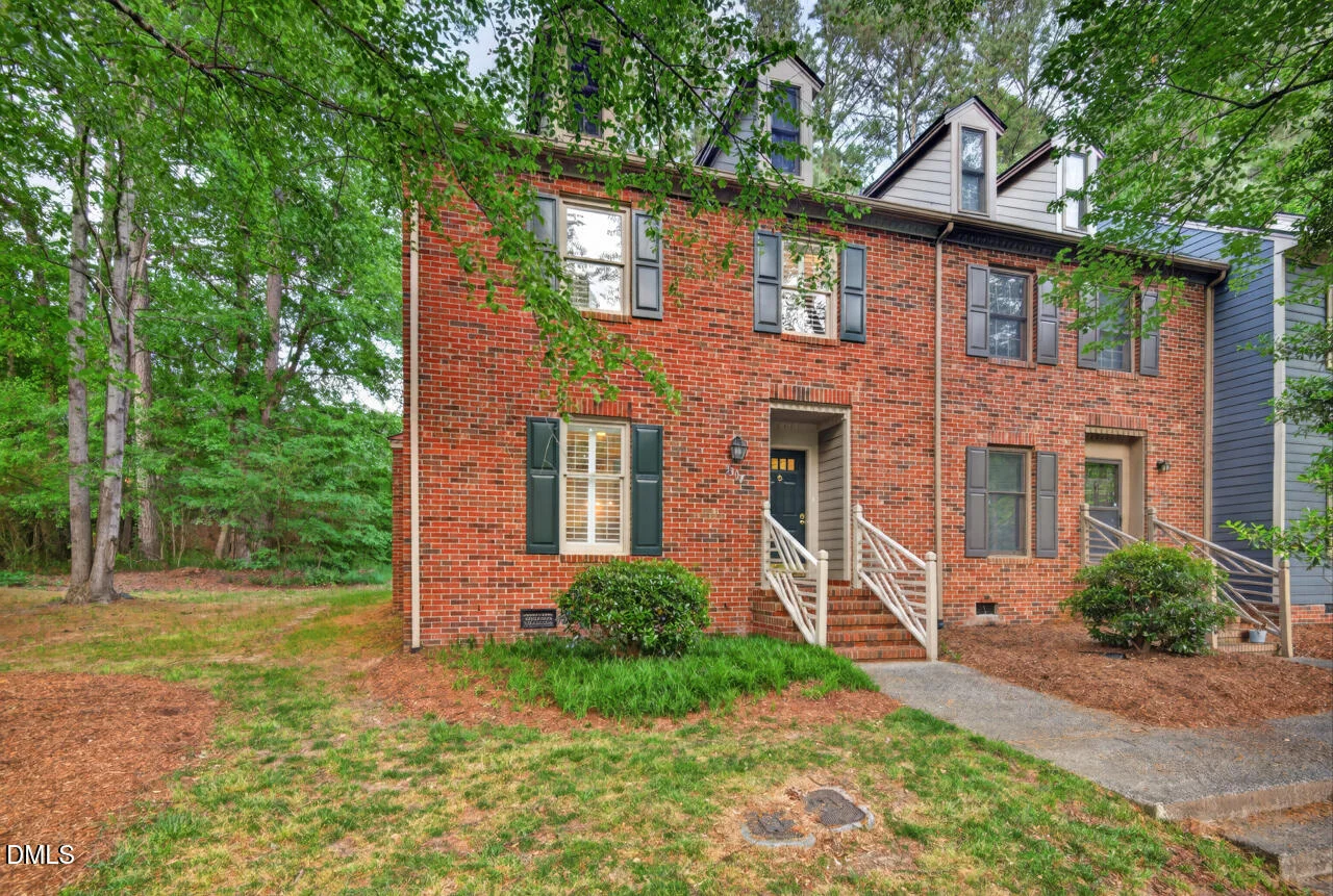 3307 Coachmans Way
