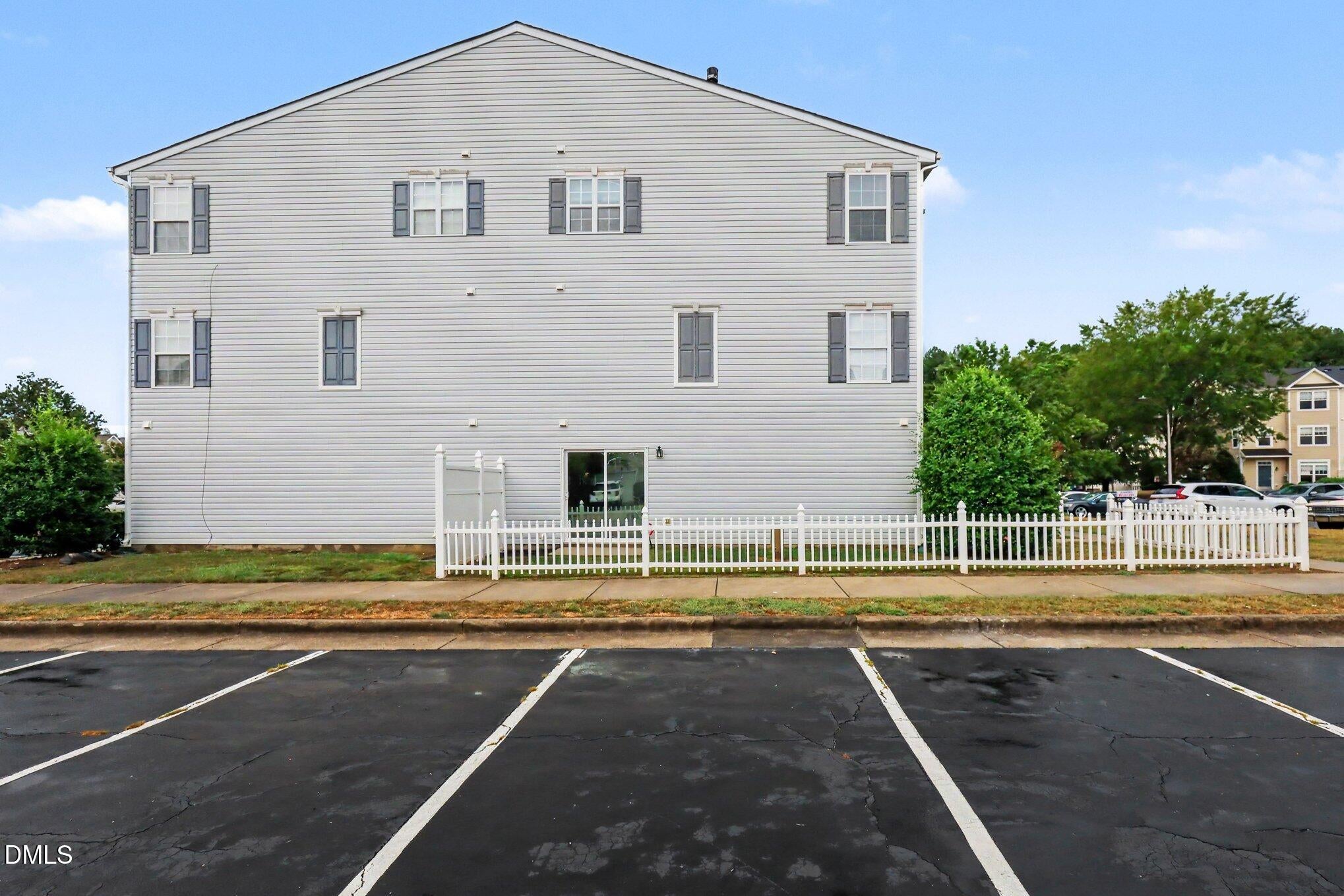 8600 Neuse Landing Lane