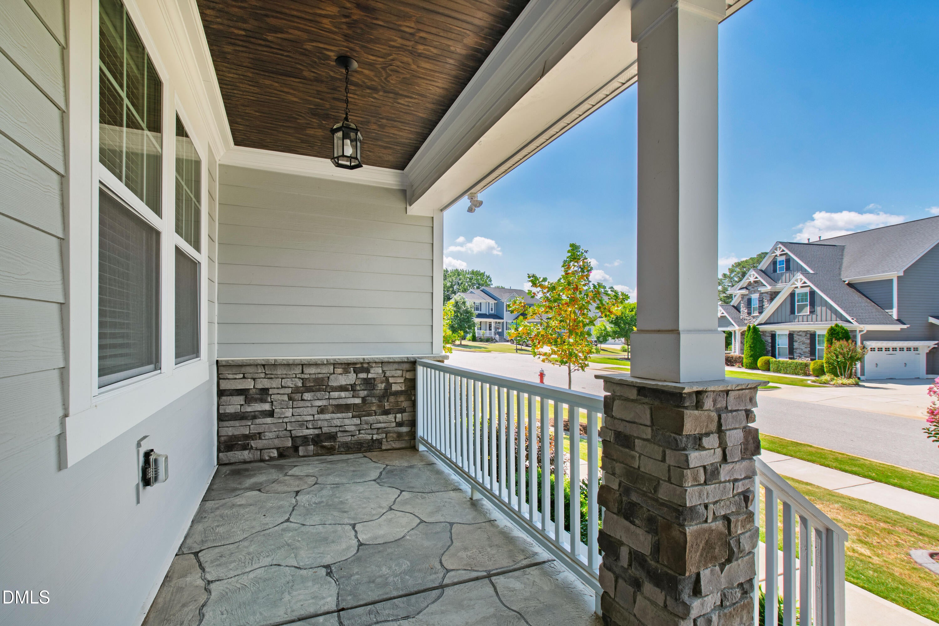1300 Commons Ford Place