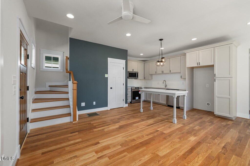 592 Hemlock Avenue
