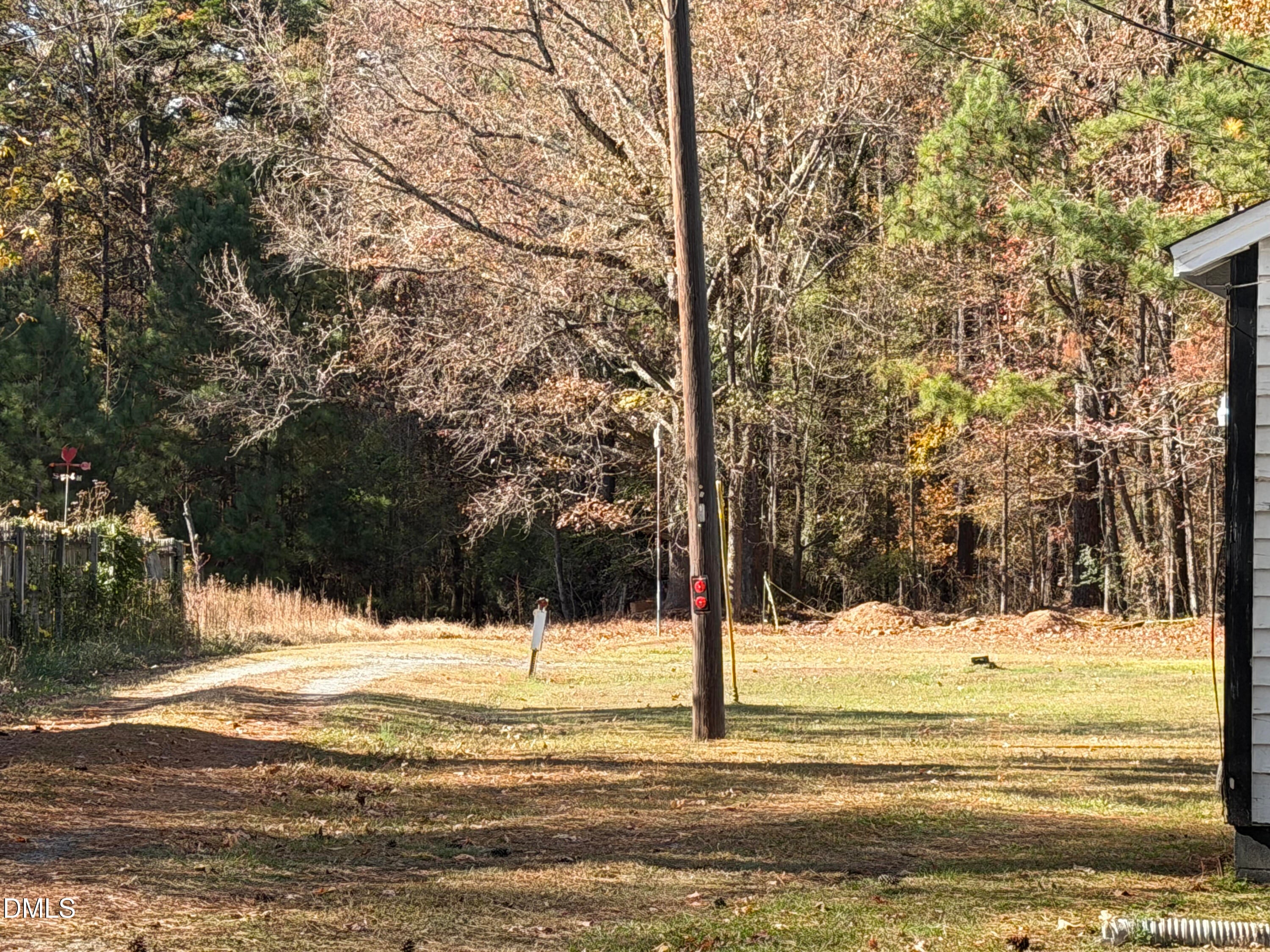3513 Cheek Road