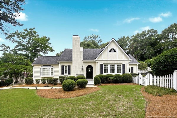 326 W PARK DR, FAYETTEVILLE, NC 28305 - Image ed9e91291490618c7e9dd5b49e7e2464/1743466329