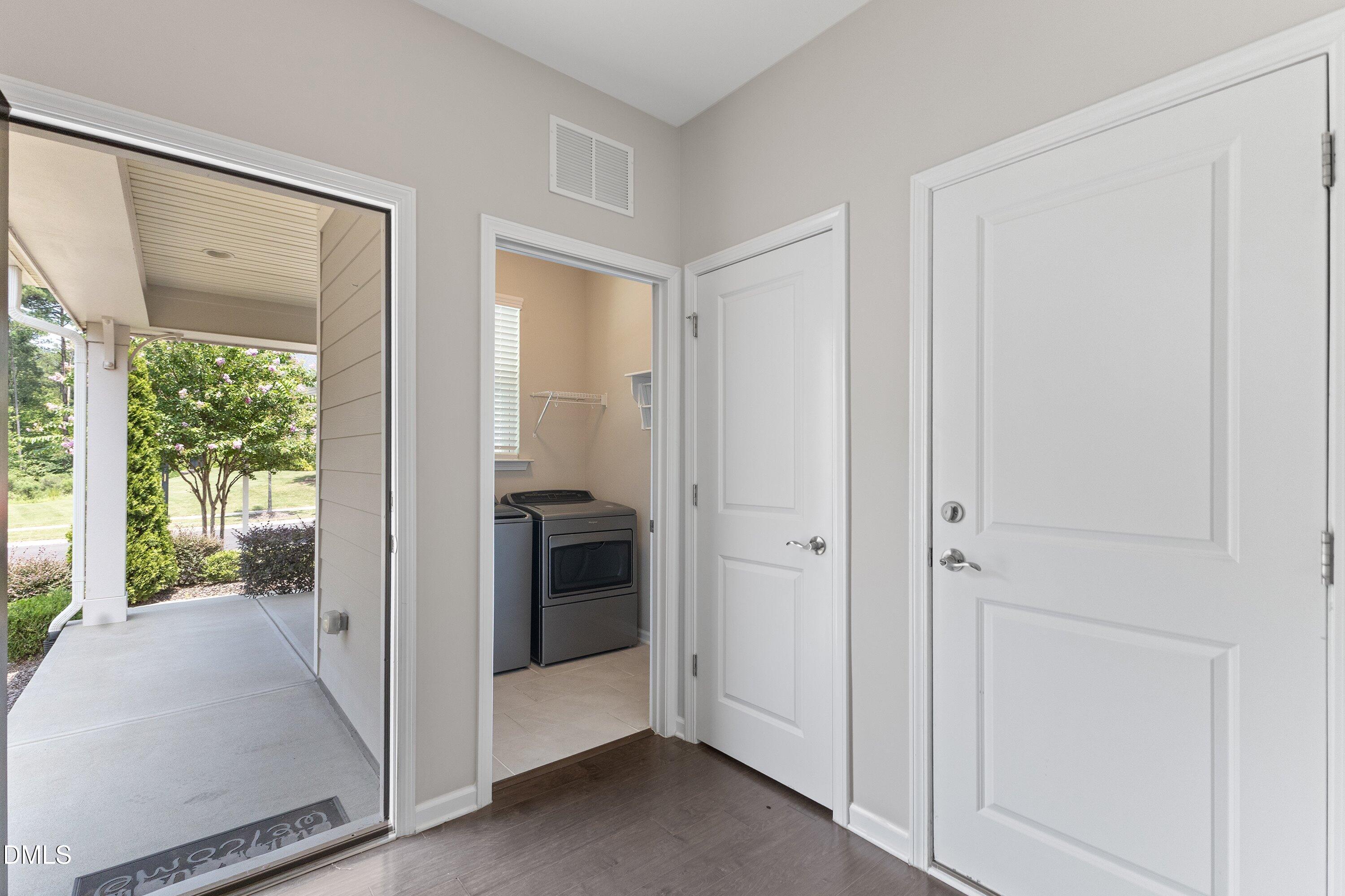 1006 Sounding Lane