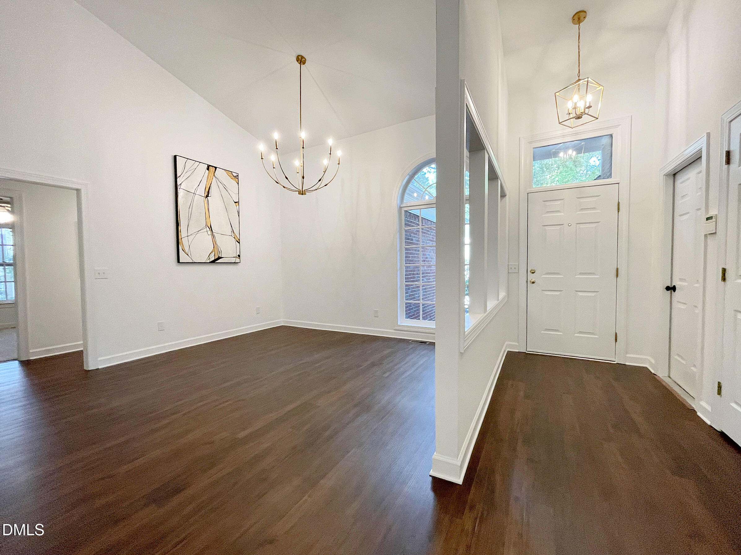 102 Hunters Crossing