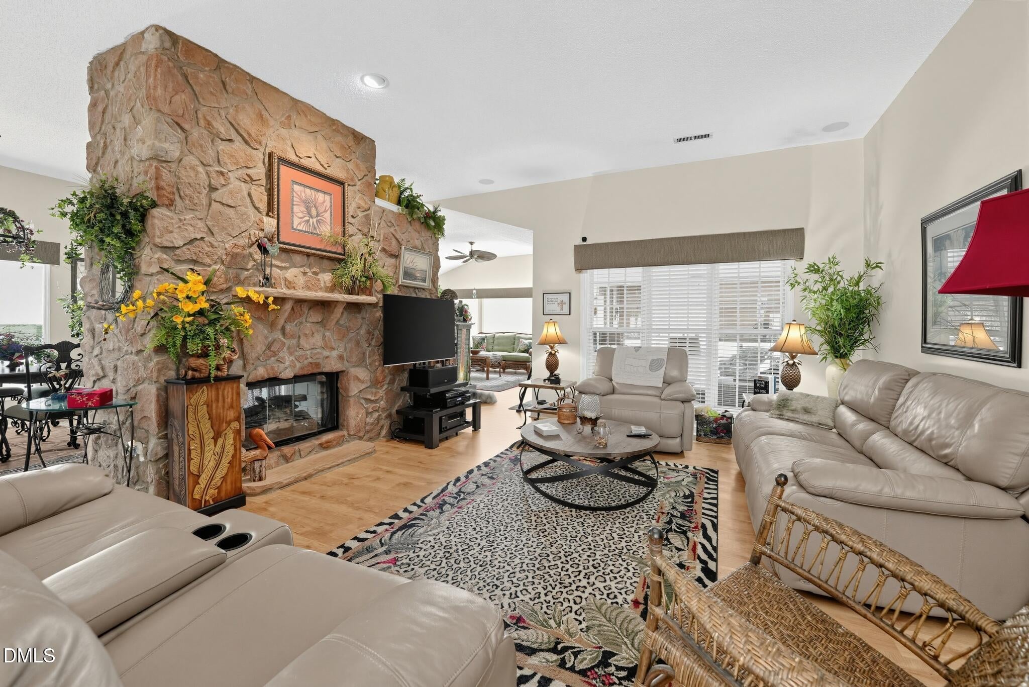 1325 Kendallwood Drive