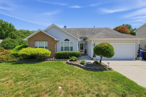 Photo of 1325 Kendallwood Drive, Kernersville, NC 27284 (MLS # 10192350)