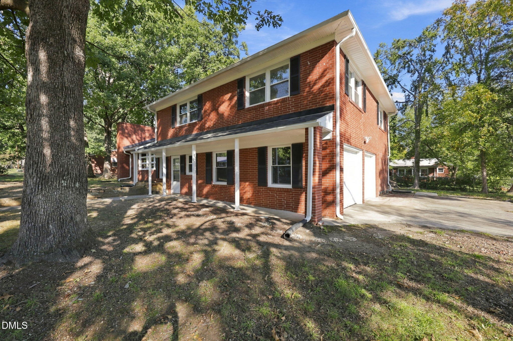 532 Oakwood Lane