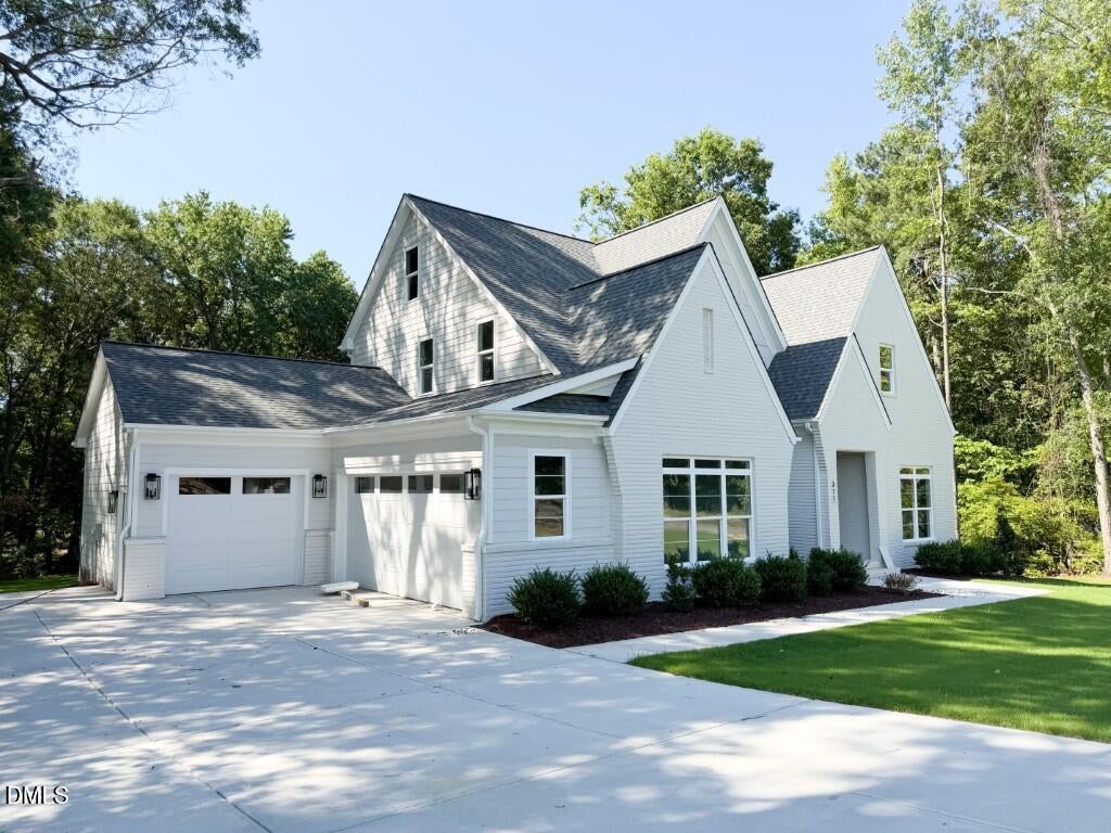 317 Black Caviar Way