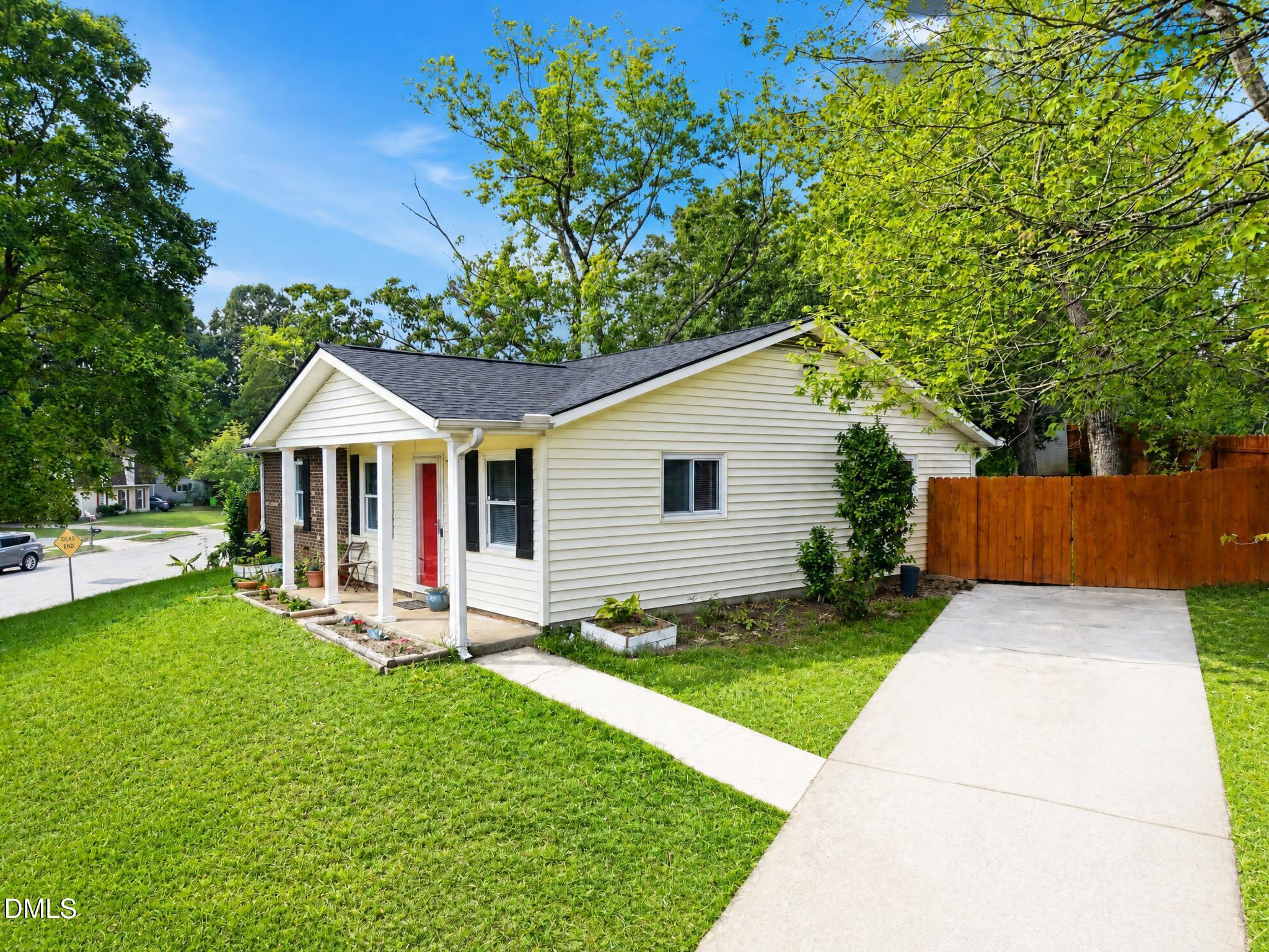7401 Longstreet Drive