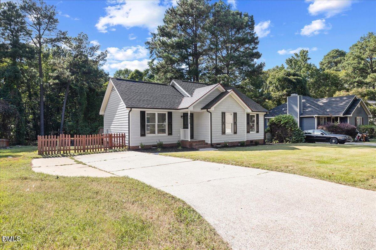 3613 Castlegate Drive