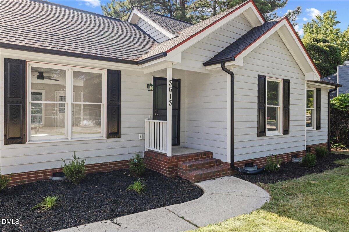 3613 Castlegate Drive