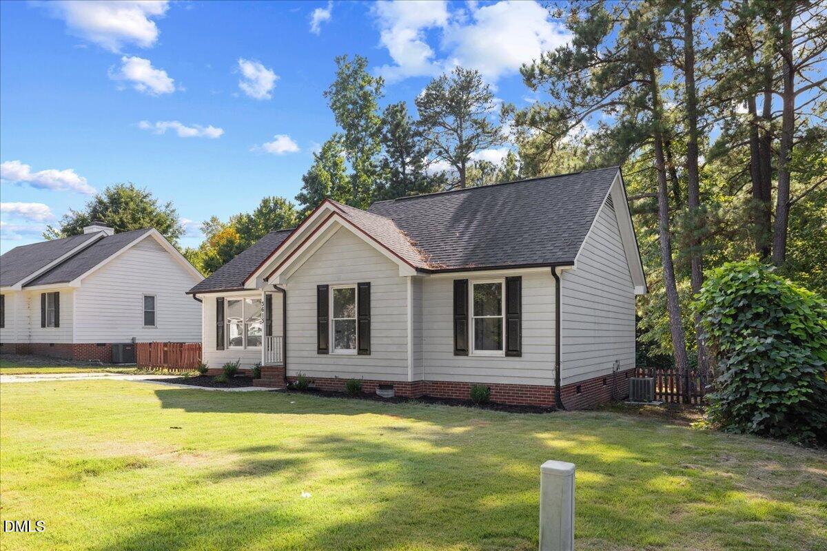 3613 Castlegate Drive