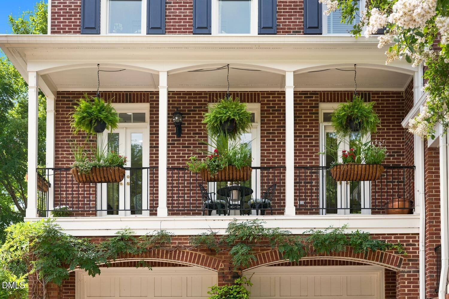116 Lions Gate