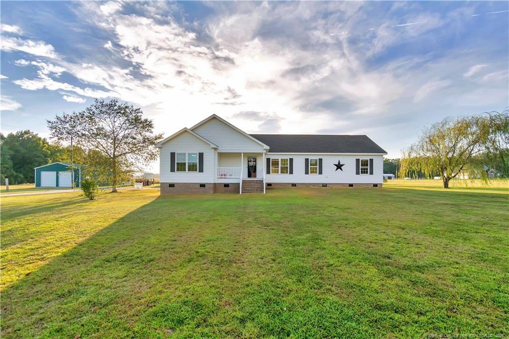 Photo of 3511 Singletary Church Road, Lumberton, NC 28358 (MLS # LP769221)
