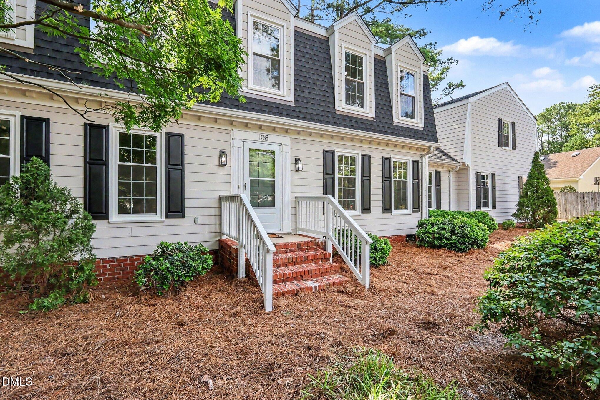 108 Buckingham Court