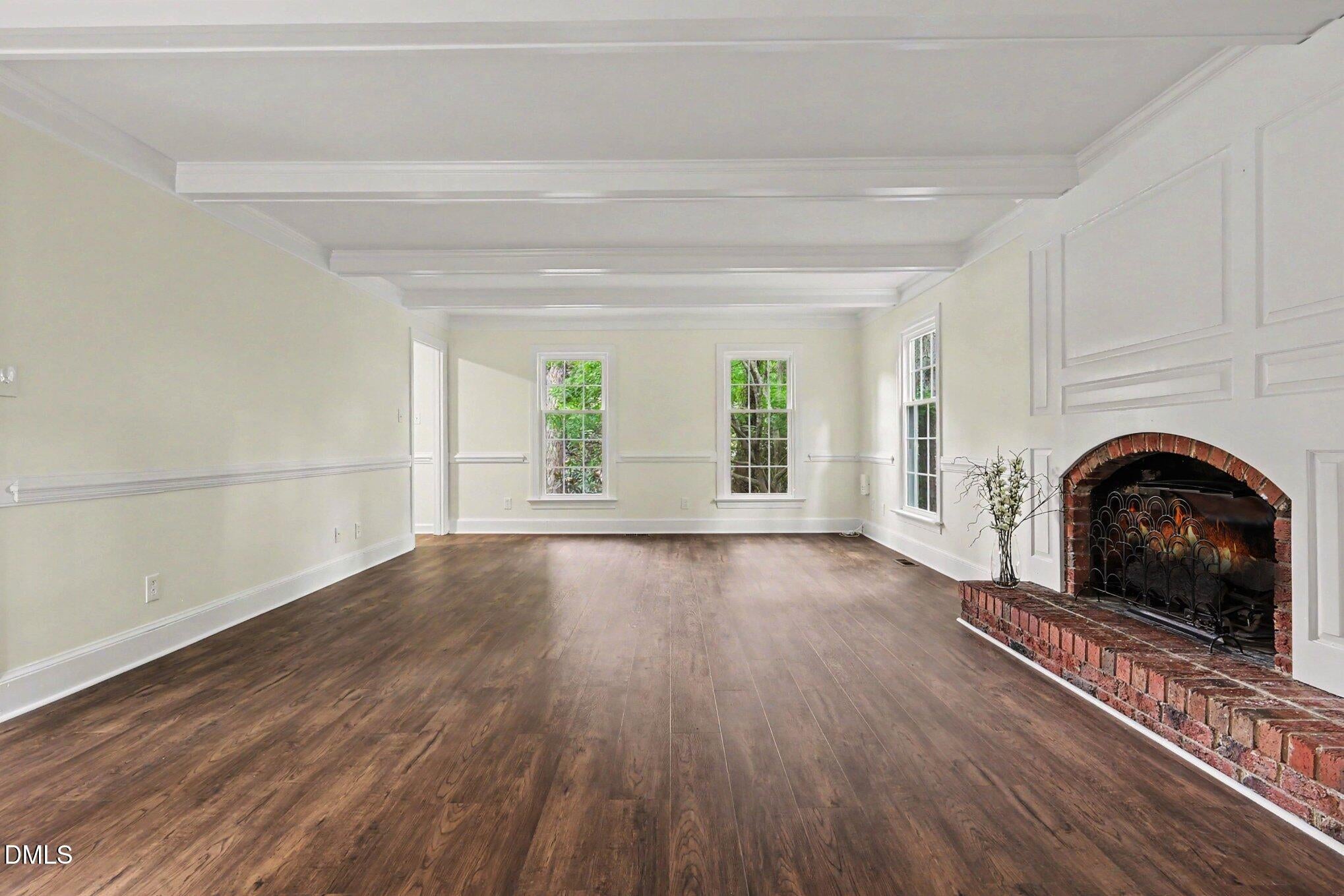 108 Buckingham Court